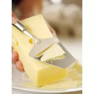 cortando-queso-semicurado